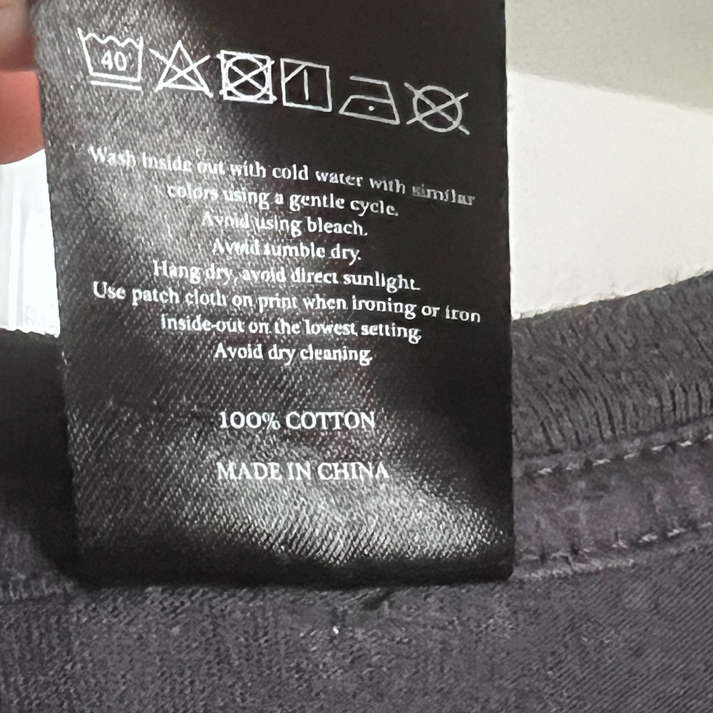 Taylor Swift 2018 Reputation Stadium Tour Tee SZ S BLK Pop Music Swiftie - Picture 8 of 8